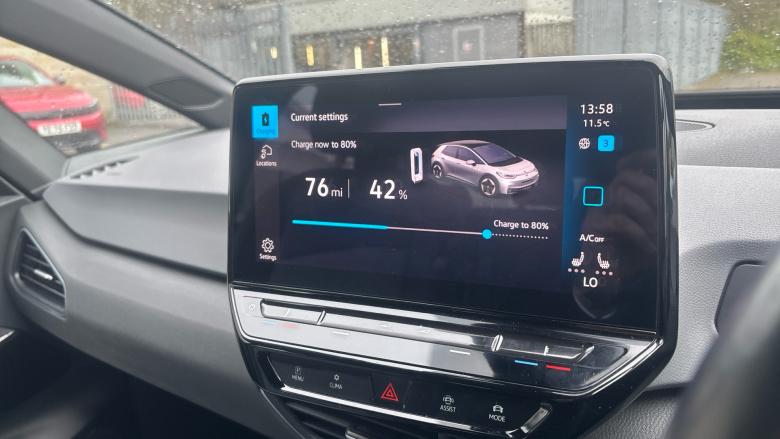 Volkswagen ID.3 107KW Life Pro 58kWh 5dr Auto Electric Hatchback